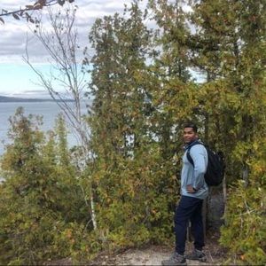 Meet your Posher, Jules